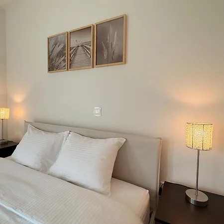 Neoclassic Retreat Lejlighed *